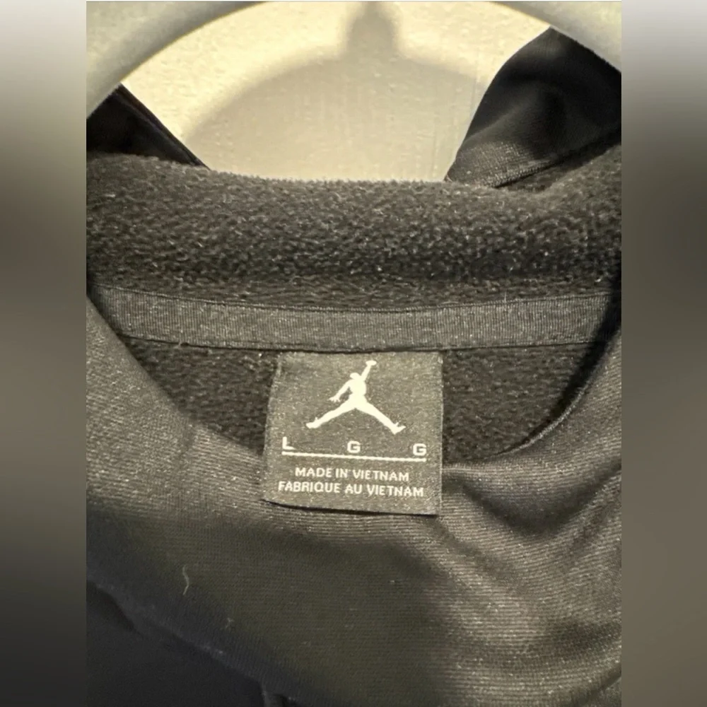Air Jordan Black Pullover Hoodie Kangaroo Pocket Jumpman Logo Size L‎